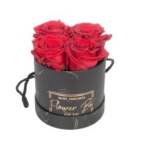 Μίνι μαύρο κουτί με τριαντάφυλλα
